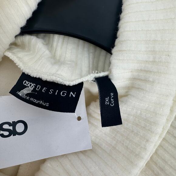 ASOS Design Women's 2XL Ivory Cream Turtleneck Soft Knit Pullover Sweater - Picture 4 of 9